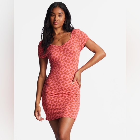 NWT Billabong Girl in the Sun Short Sleeve Bodycon Dress Women's Size Medium 10 - Picture 1 of 15